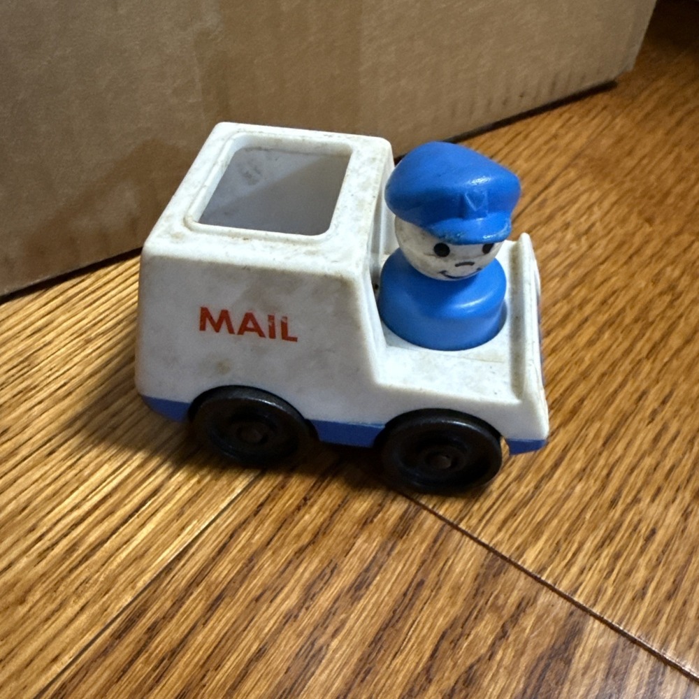 Vintage Fisher Price Little People Mail Truck and Mailman 1986